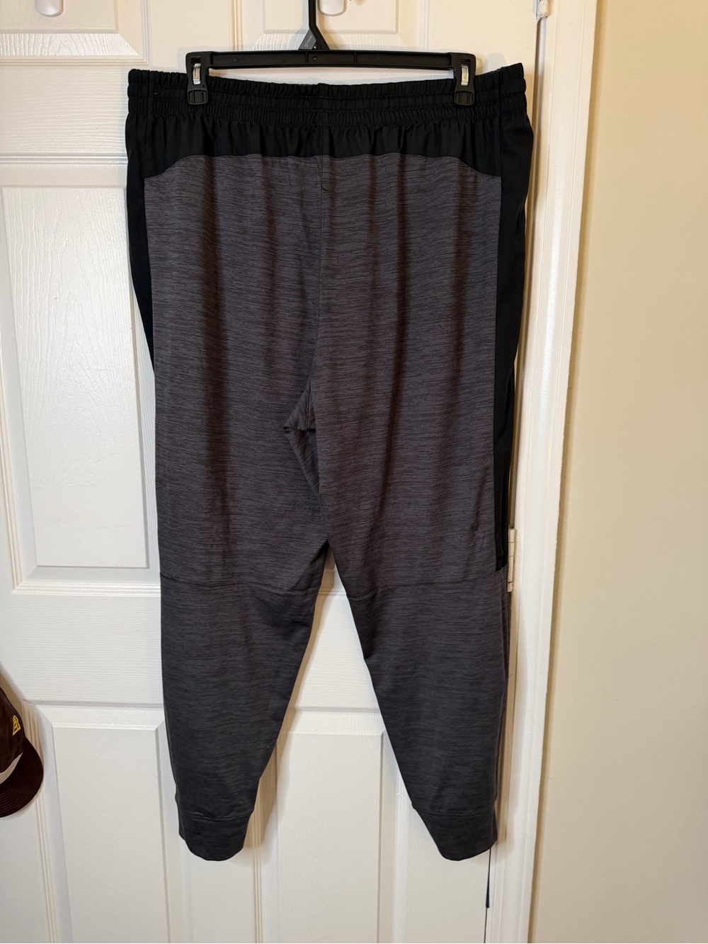 Men’s DSG 2x  Performance Jogger Pants - Charcoal Gray